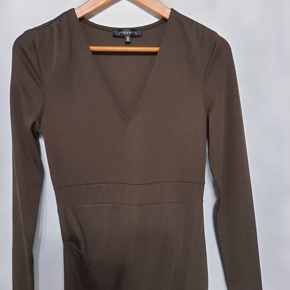 Dynamite Dark Green long sleeve dress - Picture 2 of 8